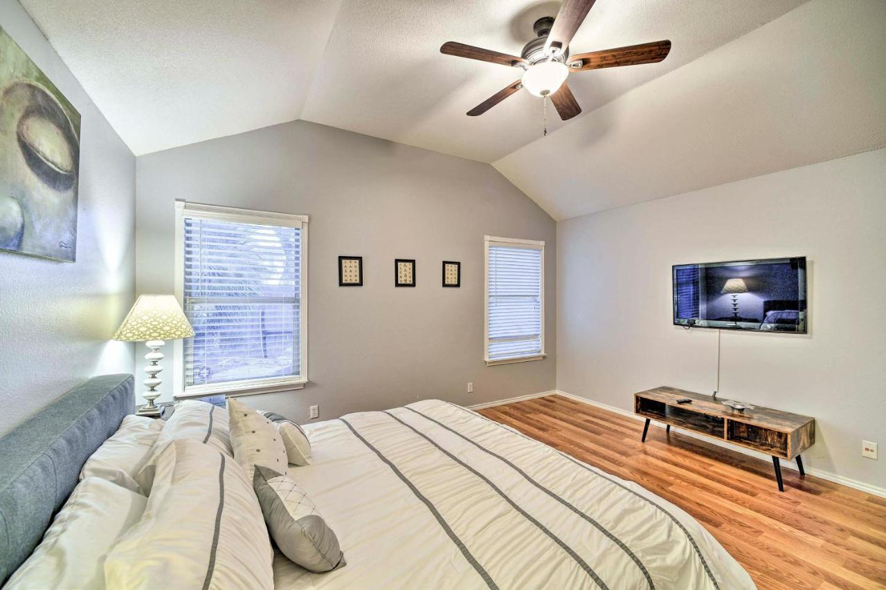 Peaceful San Antonio Oasis With Private Pool And Grillヴィラ エクステリア 写真