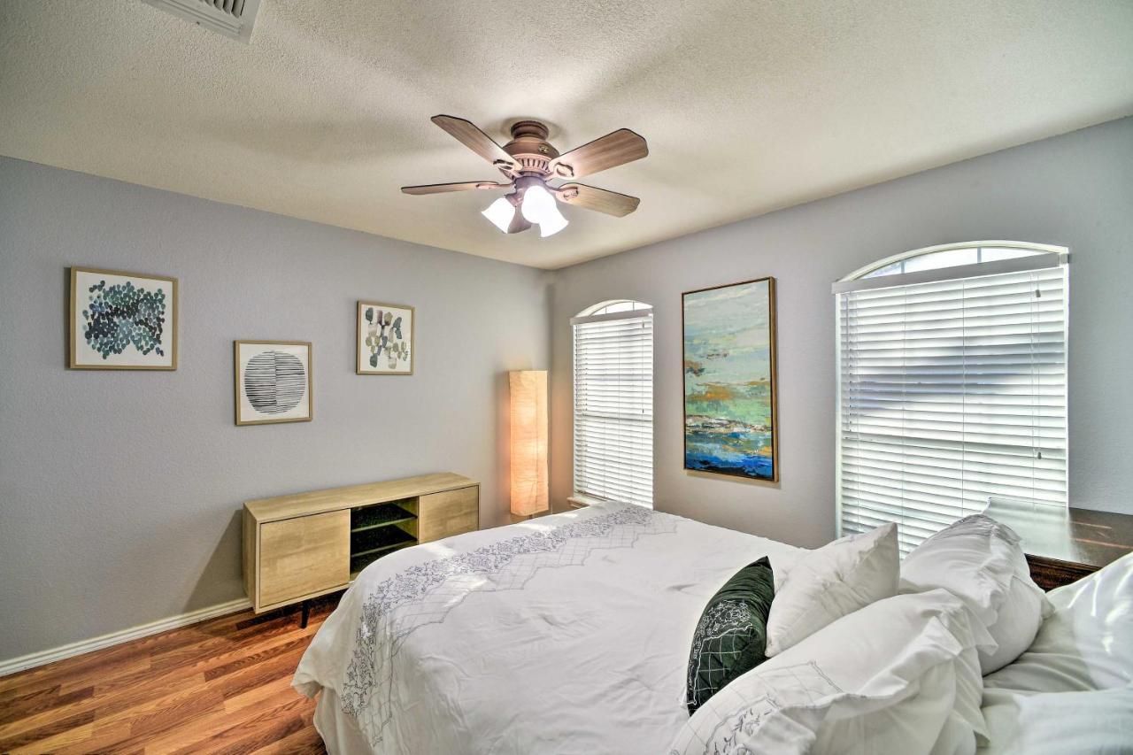 Peaceful San Antonio Oasis With Private Pool And Grillヴィラ エクステリア 写真