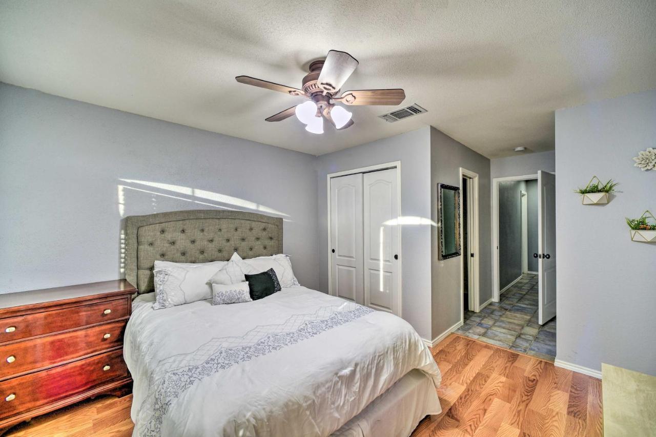 Peaceful San Antonio Oasis With Private Pool And Grillヴィラ エクステリア 写真